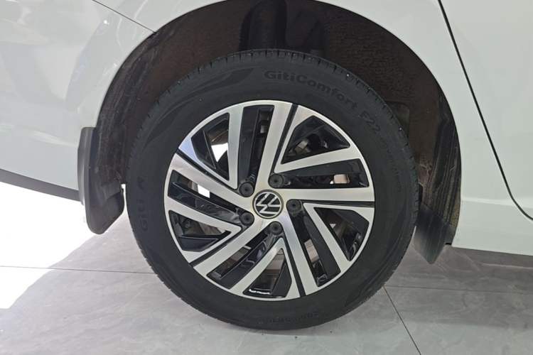 Used Volkswagen Lavida 2023 280TSI DSG Full-Comfort Edition Right Rear Wheel Hub