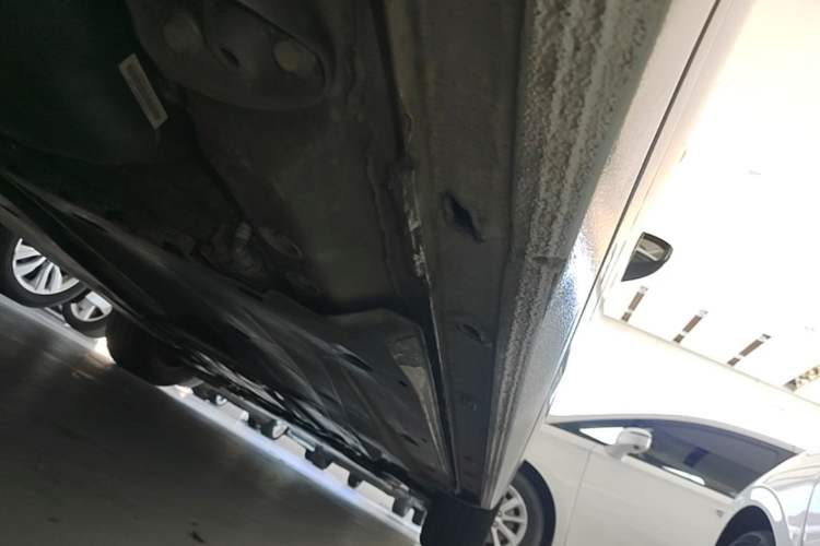 Used Volkswagen Lavida 2023 280TSI DSG Full-Comfort Edition Right Side Sill