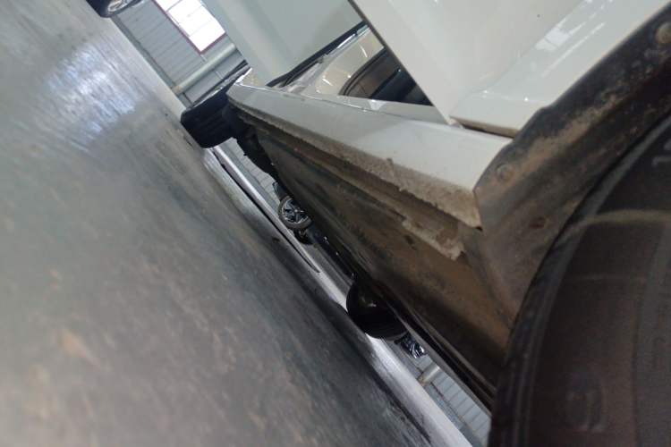 Used Volkswagen Lavida 2023 1.5L Automatic De Yi Edition Right Side Sill