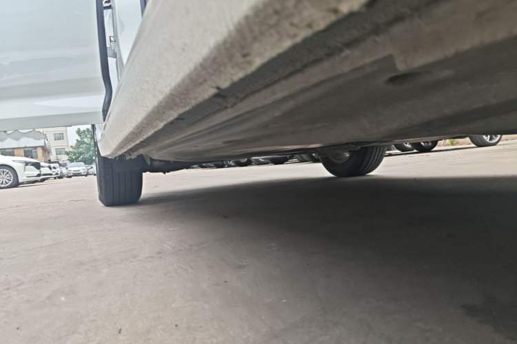 Used Volkswagen Lavida 2023 1.5L Automatic De Yi Edition Right Side Sill