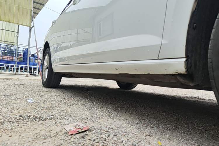 Used Volkswagen Lavida 2023 New Sharp 1.5L Automatic Excellent New Edition Right Side Sill