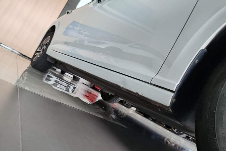 Used Volkswagen Lavida 2023 280TSI DSG Starry Sky Deluxe Edition Right Side Sill