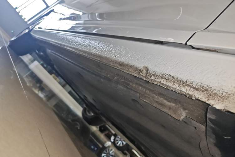 Used Volkswagen Lavida 2023 Revised 1.5L Automatic DeYi Edition Right Side Sill