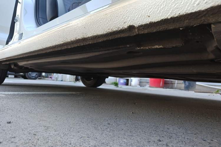 Used Volkswagen Lavida 2023 300TSI DSG Full-Comfort Edition Right Side Sill