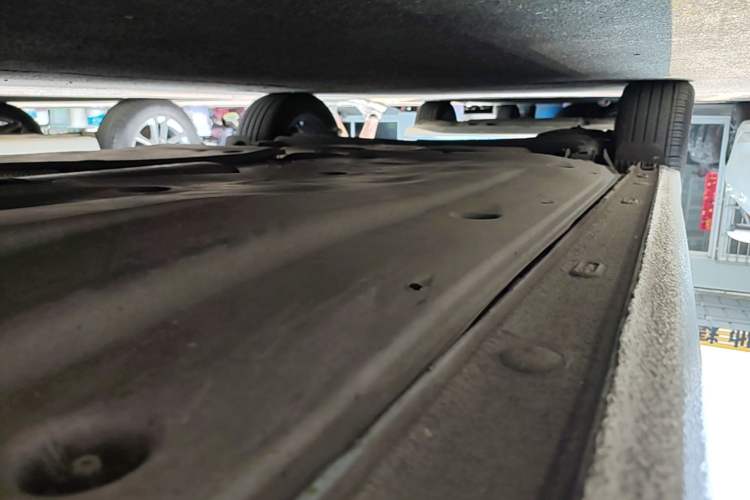 Used Volkswagen Lavida 2023 300TSI DSG Starry Full-Comfort Edition Right Side Sill