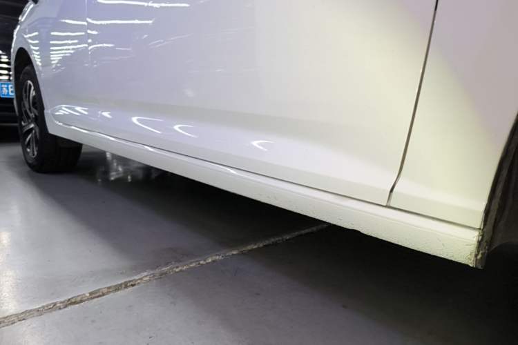 Used Volkswagen Lavida 2023 280TSI DSG Full-Comfort Edition Right Side Sill