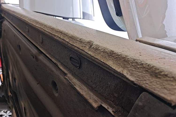 Used Volkswagen Lavida 2023 1.5L Automatic 5 Million Edition Right Side Sill