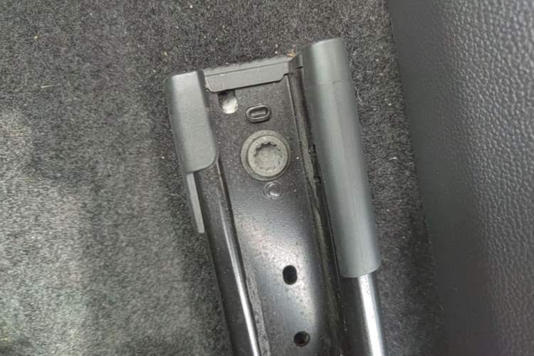 Used Volkswagen Lavida 2023 1.5L Automatic 5 Million Edition Right Side Sill