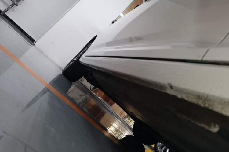 Used Volkswagen Lavida 2023 300TSI DSG Full-Comfort Edition Right Side Sill