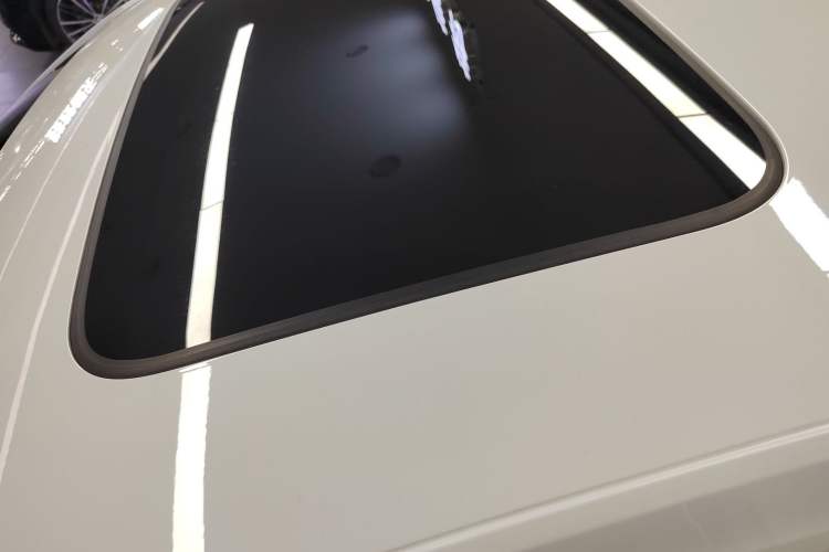 Used Volkswagen Lavida 2023 300TSI DSG Full-Comfort Edition Roof