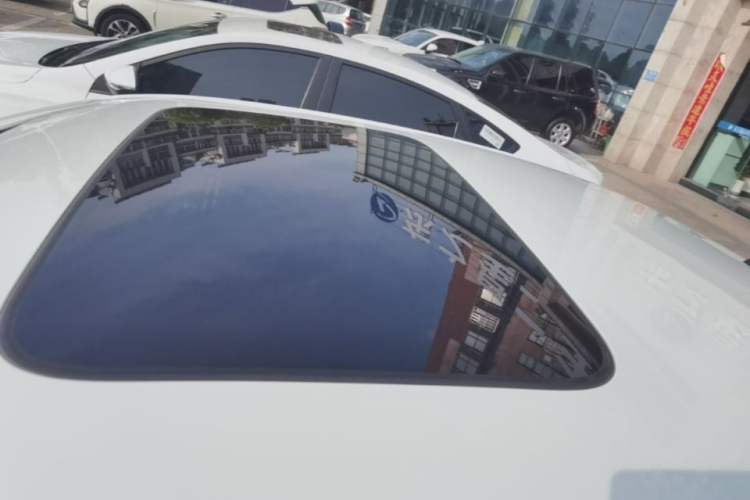 Used Volkswagen Lavida 2023 280TSI DSG Full-Comfort Edition Roof