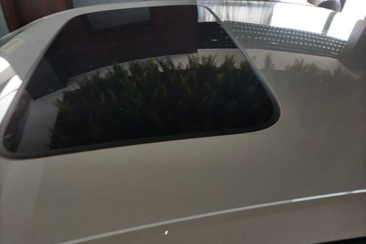 Used Volkswagen Lavida 2023 1.5L Automatic 5 Million Edition Roof