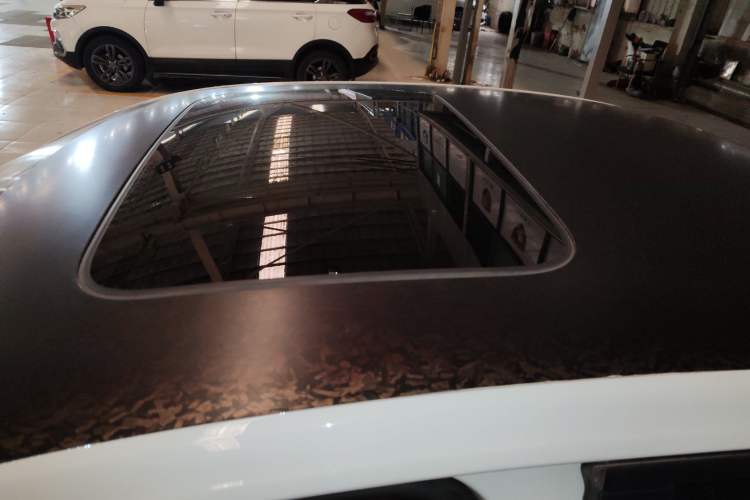Used Volkswagen Lavida 2023 300TSI DSG Full-Comfort Edition Roof