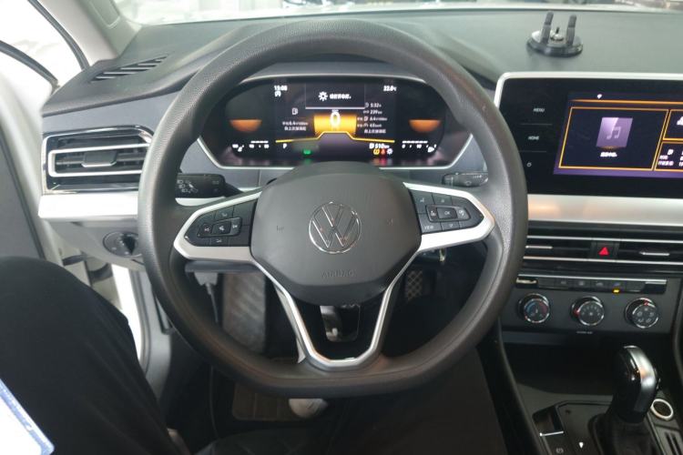 Used Volkswagen Lavida 2023 1.5L Automatic De Yi Edition Steering Wheel