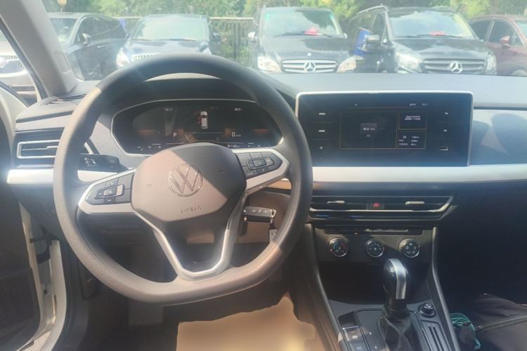 Used Volkswagen Lavida 2023 1.5L Automatic De Yi Edition Steering Wheel