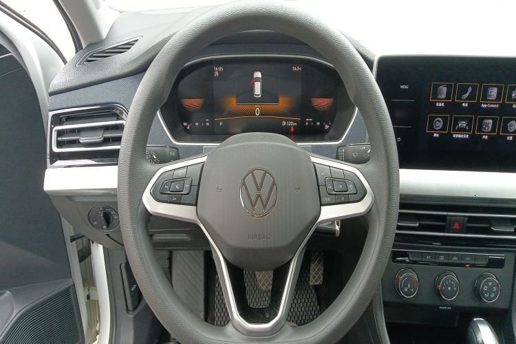 Used Volkswagen Lavida 2023 1.5L Automatic De Yi Edition Steering Wheel