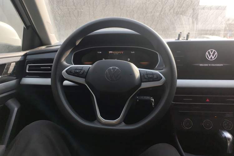 Used Volkswagen Lavida 2023 Revised 1.5L Automatic DeYi Edition Steering Wheel