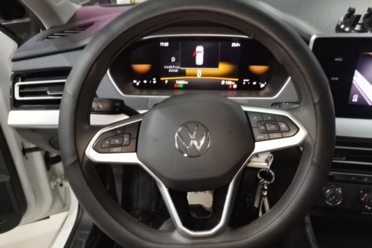 Used Volkswagen Lavida 2023 1.5L Automatic De Yi Edition Steering Wheel