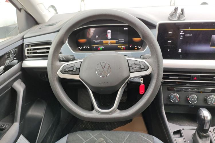 Used Volkswagen Lavida 2023 Revised 1.5L Automatic DeYi Edition Steering Wheel