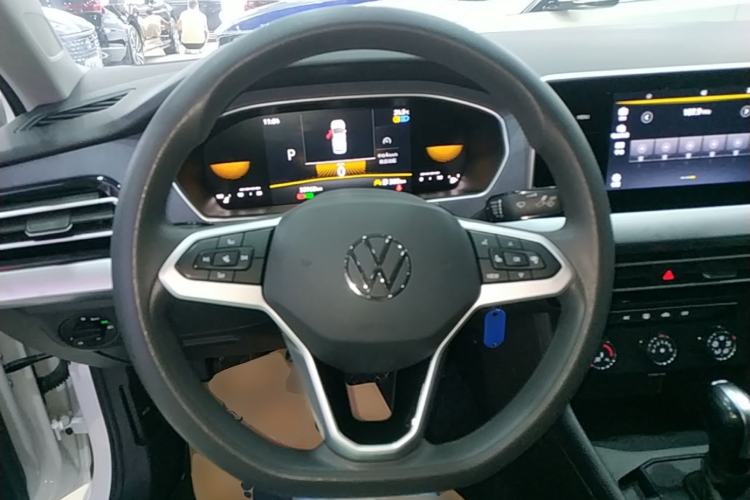 Used Volkswagen Lavida 2023 Revised 1.5L Automatic DeYi Edition Steering Wheel