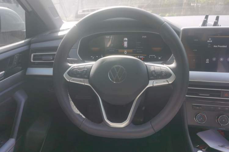 Used Volkswagen Lavida 2023 300TSI DSG Full-Comfort Edition Steering Wheel