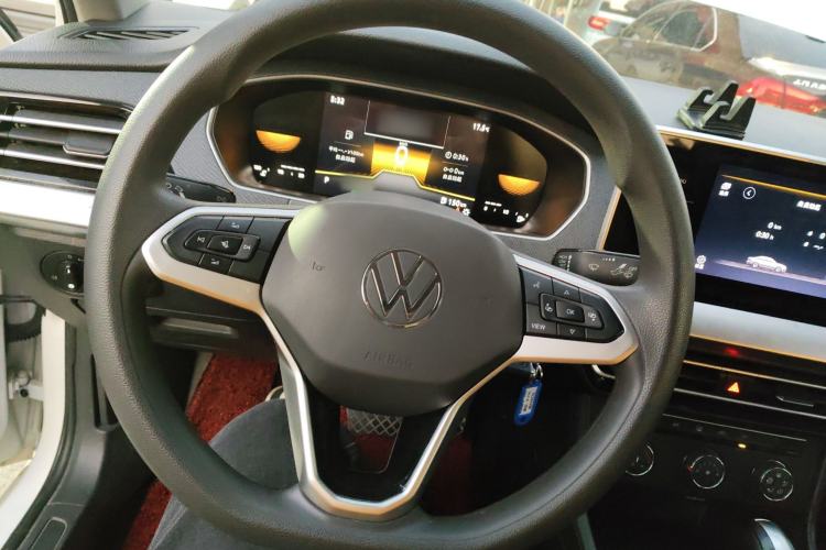 Used Volkswagen Lavida 2023 1.5L Automatic De Yi Edition Steering Wheel