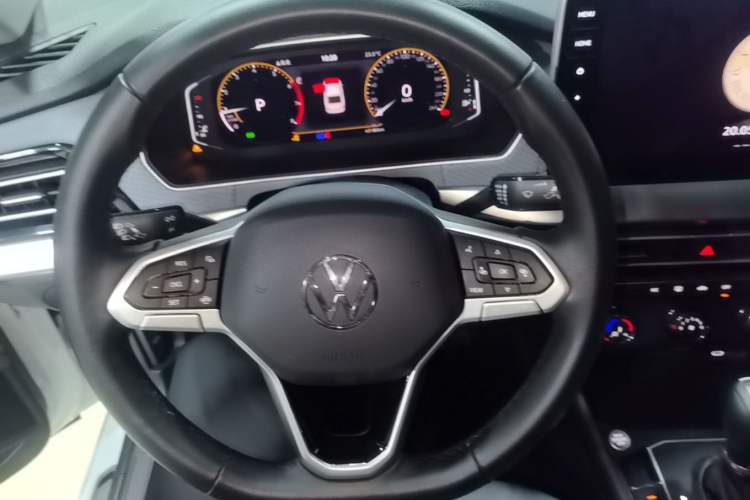 Used Volkswagen Lavida 2023 1.5L Automatic 5 Million Edition Steering Wheel