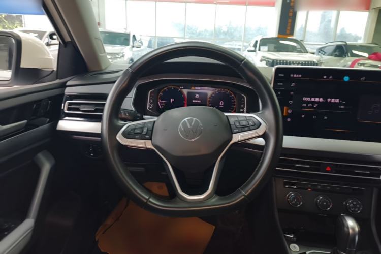 Used Volkswagen Lavida 2023 Revised Version 1.5L Automatic Starry Sky Edition – 5 Million Units Steering Wheel