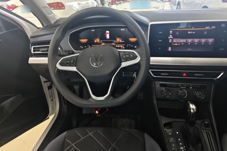 Used Volkswagen Lavida 2023 Revised 1.5L Automatic DeYi Edition Steering Wheel