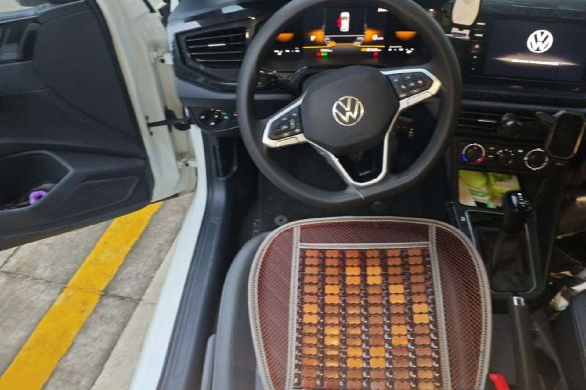Used Volkswagen Lavida 2023 New Sharp 1.5L Automatic Excellent New Edition Steering Wheel