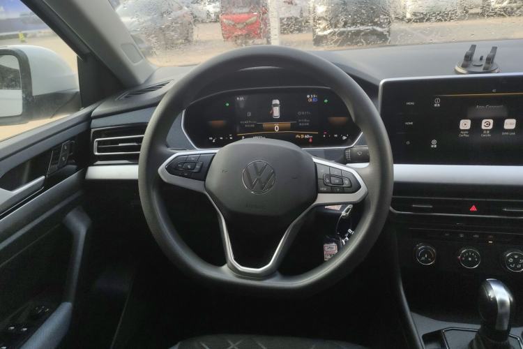 Used Volkswagen Lavida 2023 Revised 1.5L Automatic DeYi Edition Steering Wheel