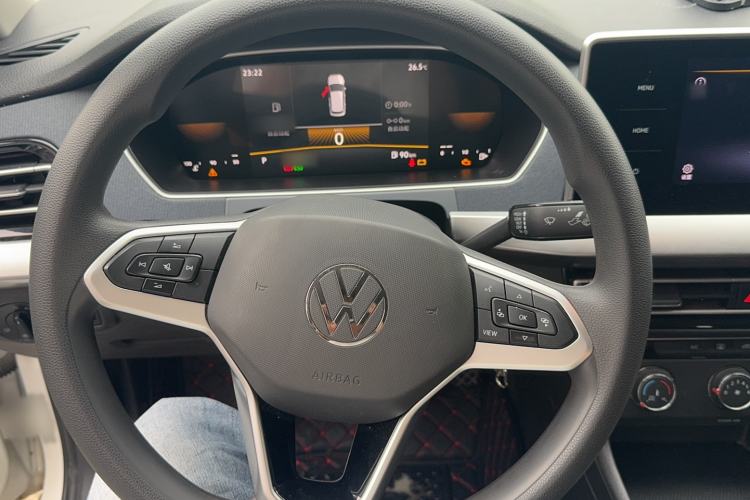 Used Volkswagen Lavida 2023 1.5L Automatic De Yi Edition Steering Wheel