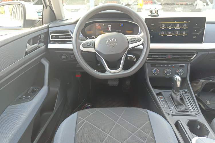 Used Volkswagen Lavida 2023 Revised 1.5L Automatic DeYi Edition Steering Wheel