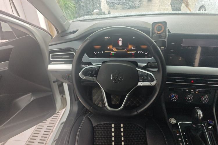 Used Volkswagen Lavida 2023 300TSI DSG Full-Comfort Edition Steering Wheel