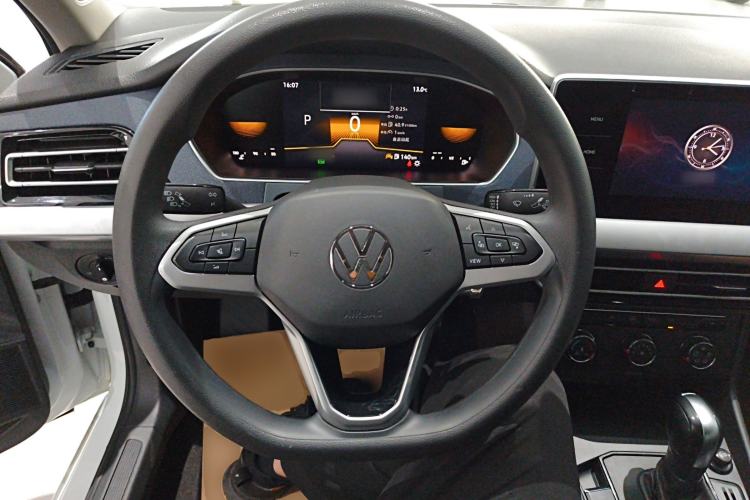 Used Volkswagen Lavida 2023 Revised 1.5L Automatic DeYi Edition Steering Wheel