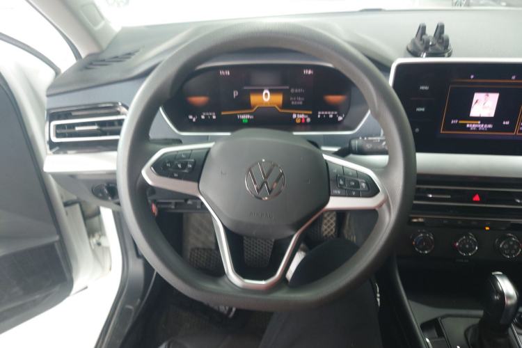 Used Volkswagen Lavida 2023 1.5L Automatic De Yi Edition Steering Wheel
