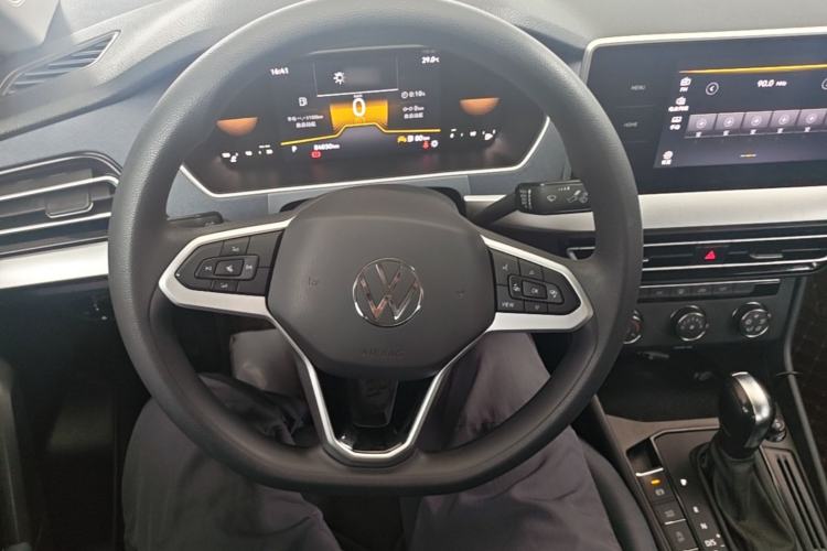 Used Volkswagen Lavida 2023 Revised 1.5L Automatic DeYi Edition Steering Wheel