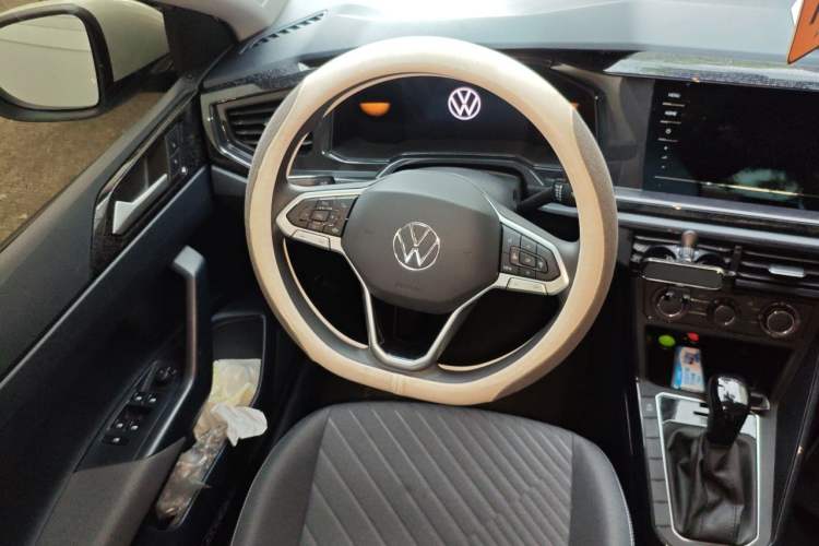 Used Volkswagen Lavida 2023 New Rui 1.5L Automatic New Yi Edition Steering Wheel