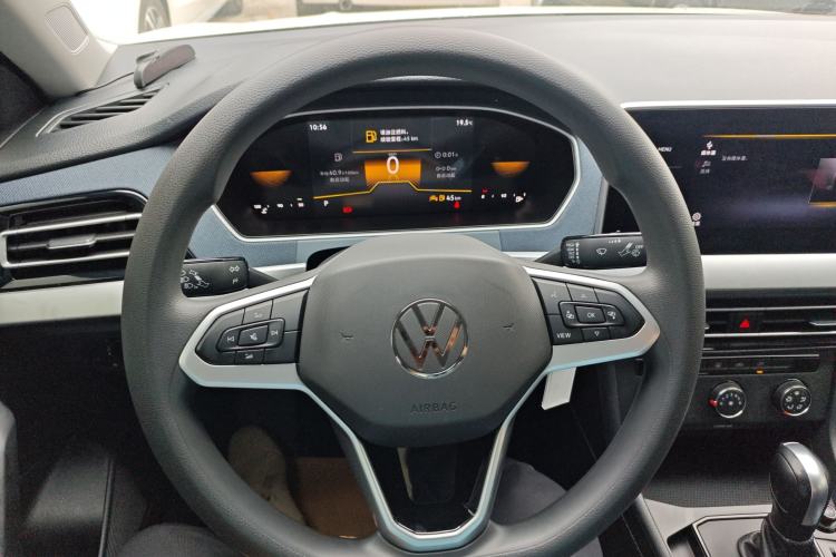 Used Volkswagen Lavida 2023 Revised 1.5L Automatic DeYi Edition Steering Wheel