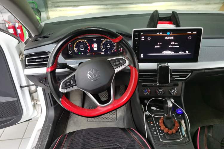 Used Volkswagen Lavida 2023 Revised Version 1.5L Automatic Starry Sky Edition – 5 Million Units Steering Wheel