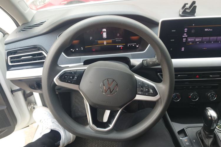 Used Volkswagen Lavida 2023 1.5L Automatic De Yi Edition Steering Wheel