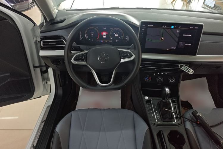 Used Volkswagen Lavida 2023 Revised Version 1.5L Automatic 5 Millionth Edition Steering Wheel