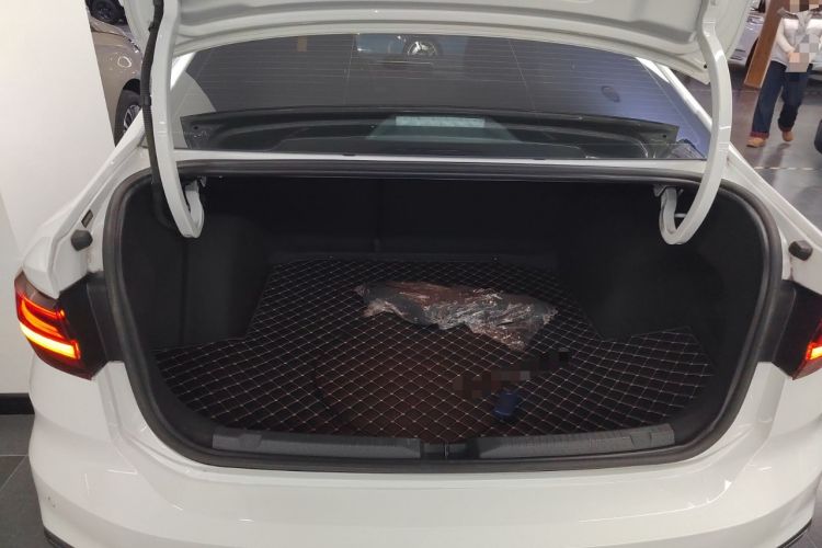Used Volkswagen Lavida 2023 300TSI DSG Full-Comfort Edition Trunk
