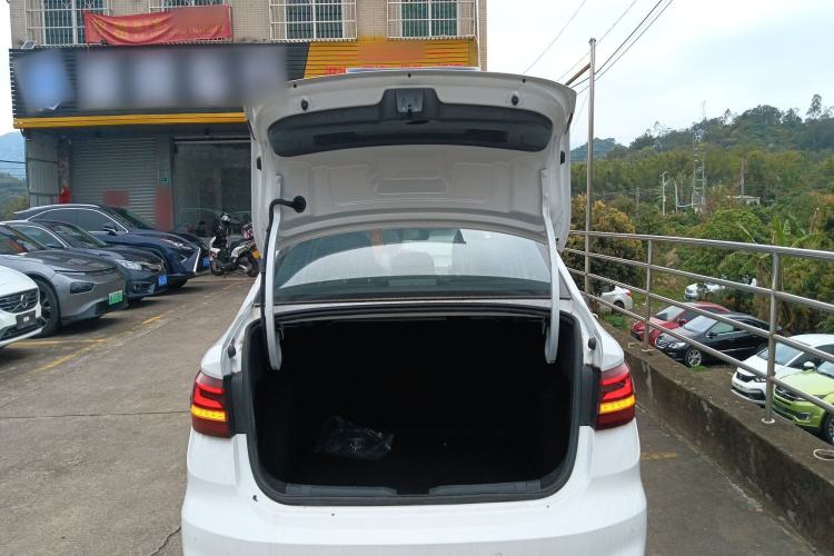 Used Volkswagen Lavida 2023 1.5L Automatic De Yi Edition Trunk