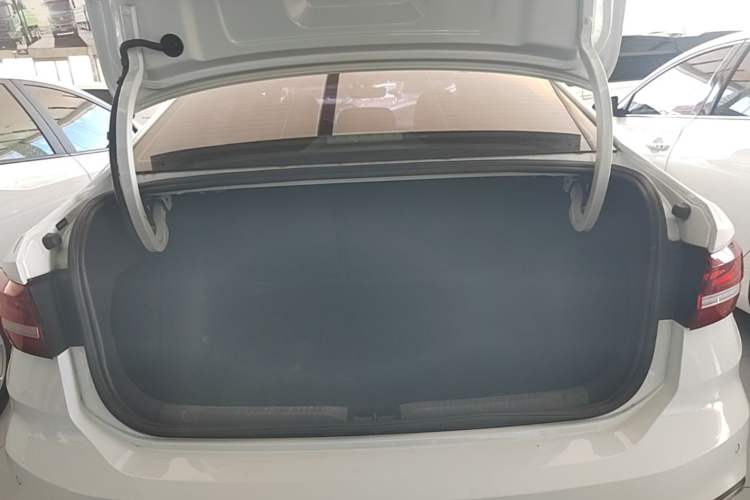 Used Volkswagen Lavida 2023 280TSI DSG Full-Comfort Edition Trunk