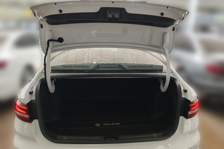 Used Volkswagen Lavida 2023 1.5L Automatic 5 Million Edition Trunk