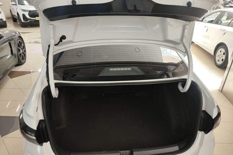 Used Volkswagen Lavida 2023 New Sharp 1.5L Automatic Excellent New Edition Trunk