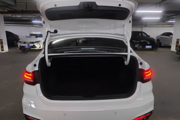 Used Volkswagen Lavida 2023 280TSI DSG Starry Sky Deluxe Edition Trunk