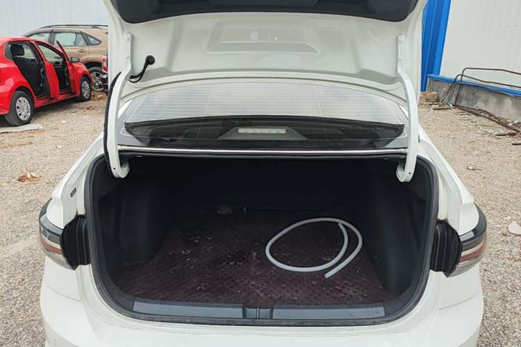 Used Volkswagen Lavida 2023 New Sharp 1.5L Automatic Excellent New Edition Trunk