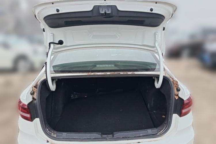 Used Volkswagen Lavida 2023 1.5L Automatic De Yi Edition Trunk